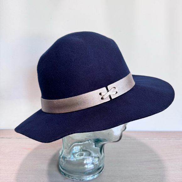 Calypso St Barth Women’s Navy Wool Floppy Boho Chic Hat One Size Made‎ In USA - Picture 1 of 7